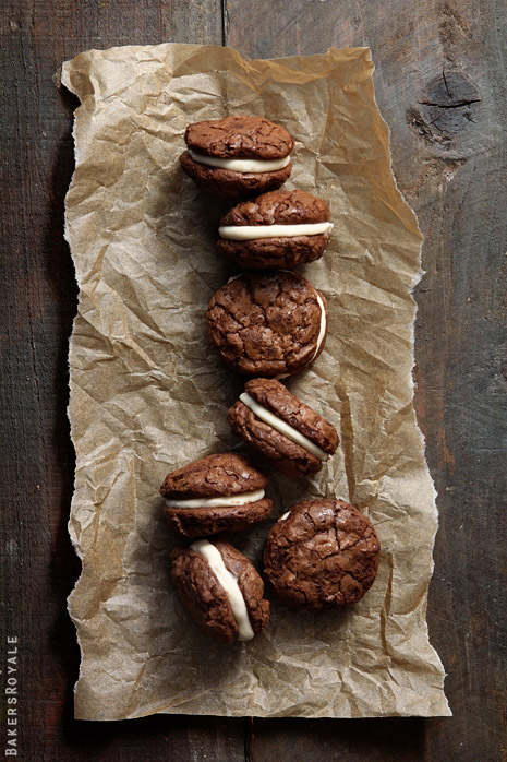 keroiam:

Recipe:  Brownie Cookies with Salted Caramel Creme Filling
